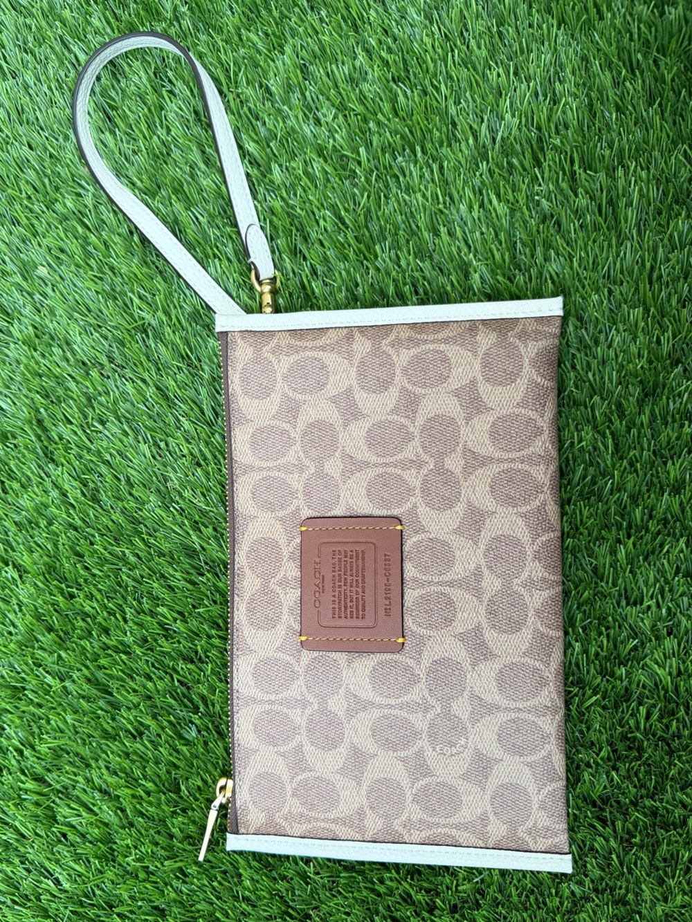 Brand New Wrist Coach Clutch Brown Beige Canvas White Wristband